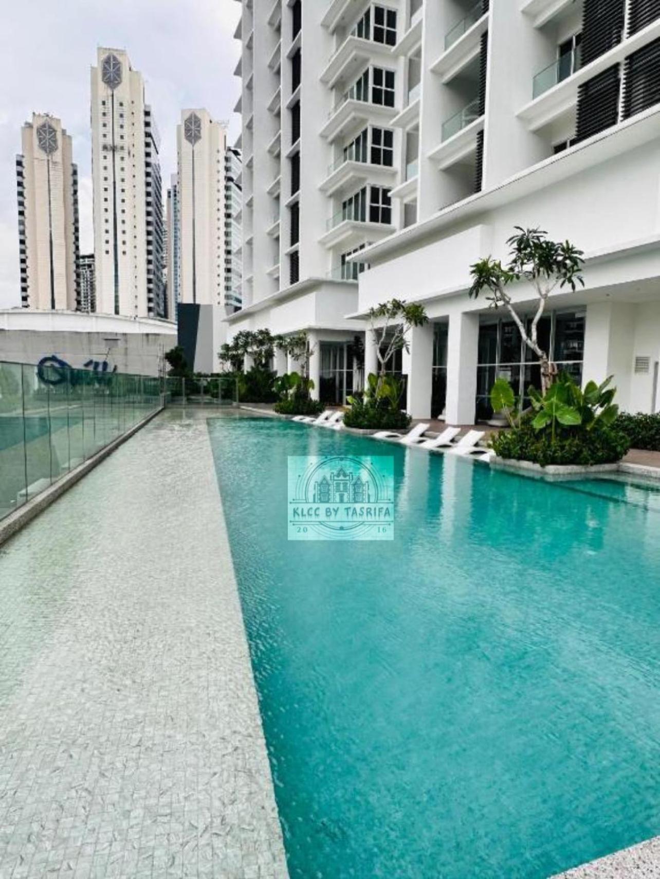 Quill The Skyline By Tasrifa Apartment